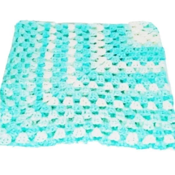 Lightweight Crocheted Handmade Blanket/Throw - Picture 2 of 4